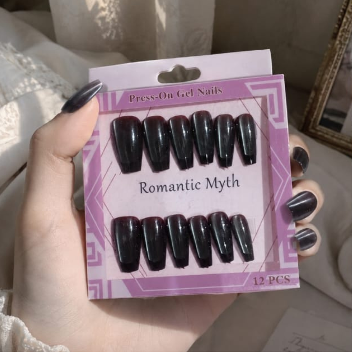Cat Eye Press-On Nails