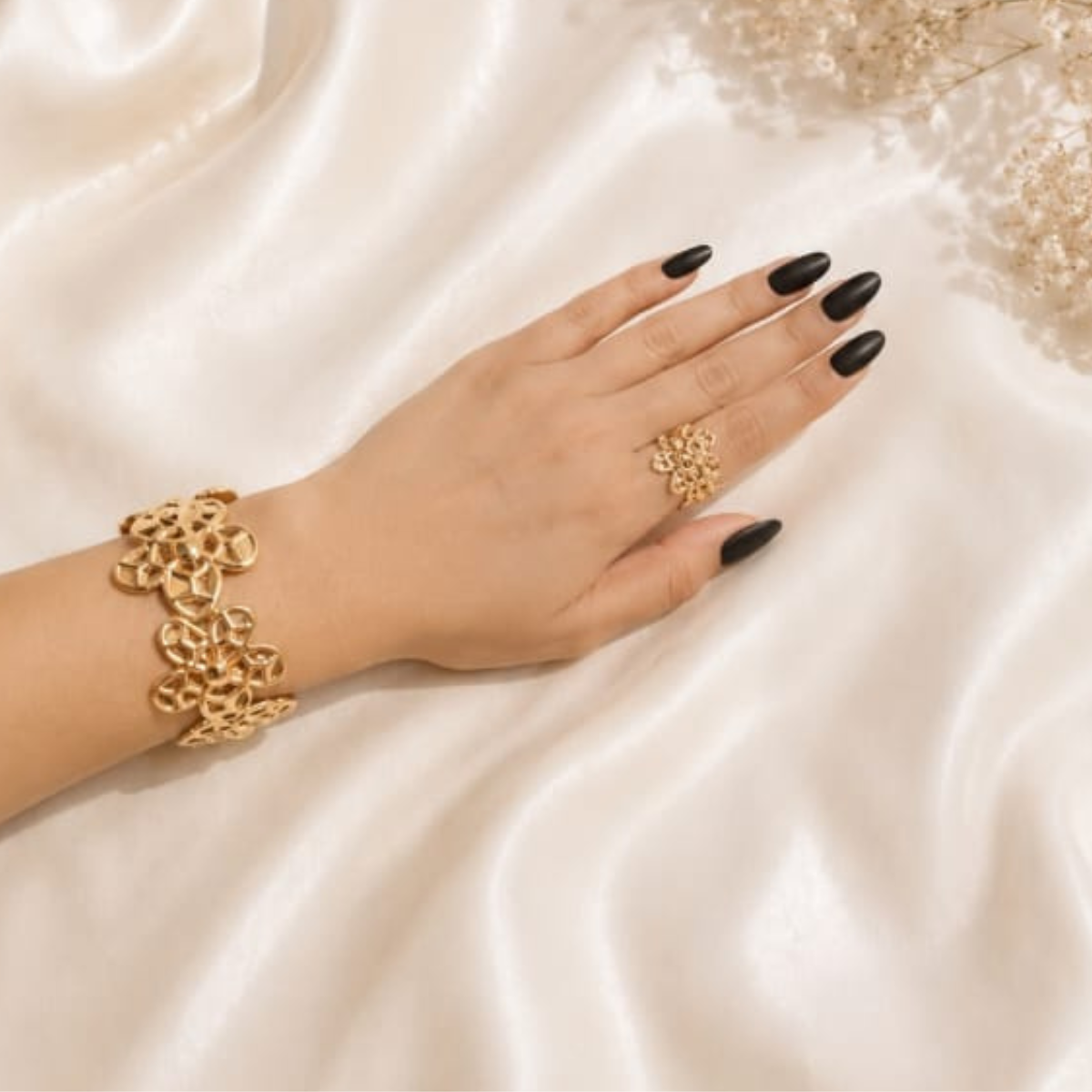 Hand Cuffs